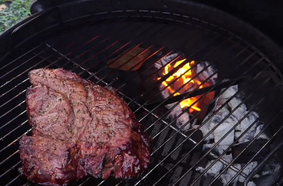 How to Keep a Charcoal Grill Hot Enough